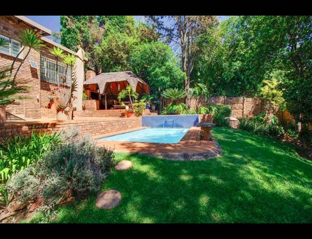 4 BEDROOM HOUSE FOR SALE IN HELDERKRUIN